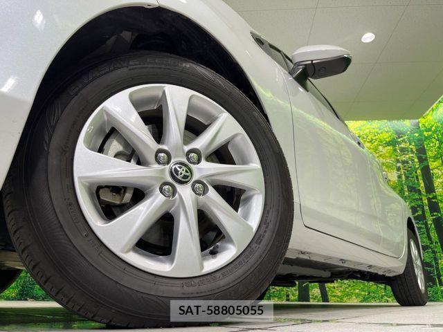 Toyota AQUA 2024-09 8740377-12
