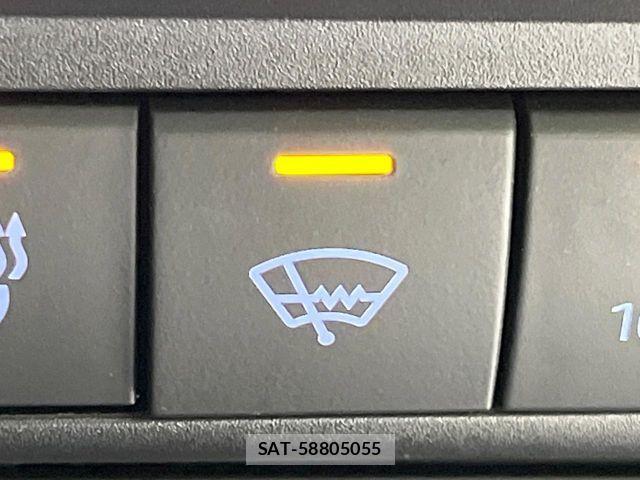 Toyota AQUA 2024-09 8740377-5