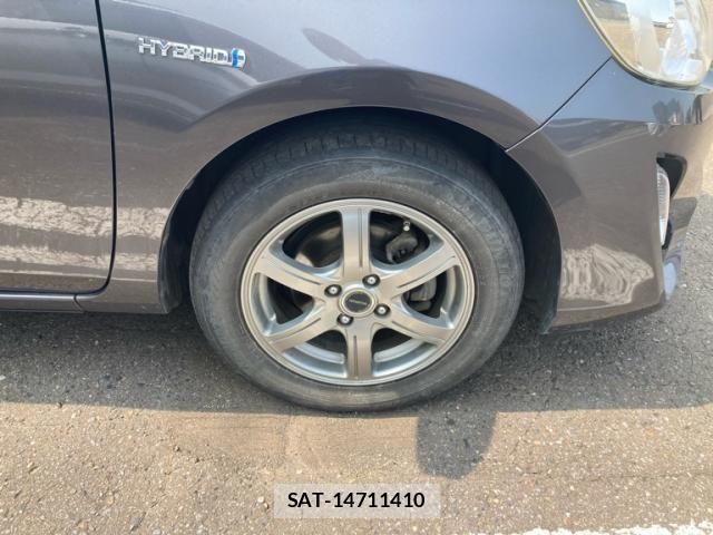Toyota AQUA 2015-12 8740466-14