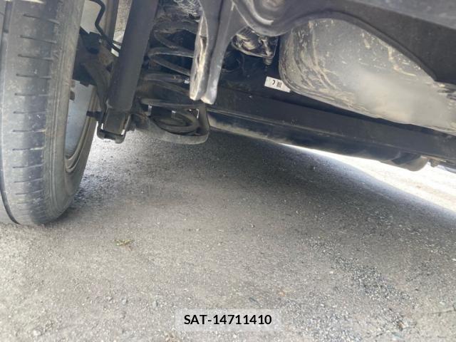 Toyota AQUA 2015-12 8740466-7
