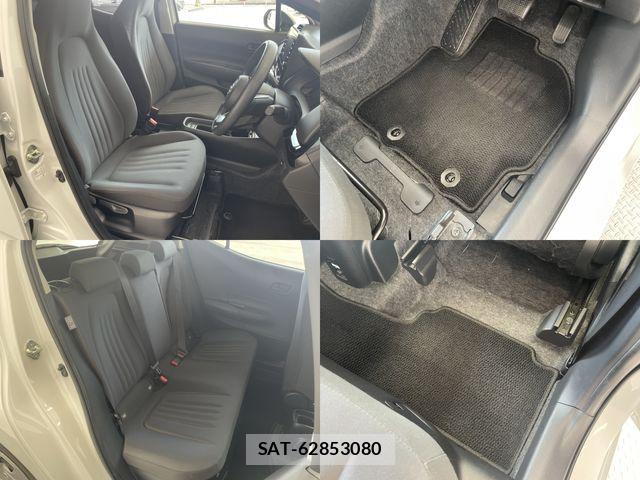 Toyota AQUA 2023-07 8740390-9