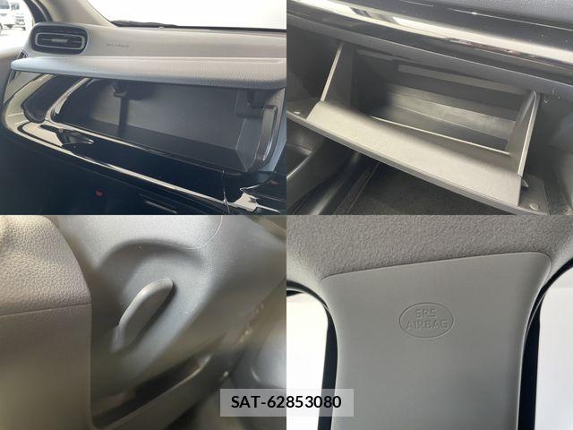 Toyota AQUA 2023-07 8740390-19