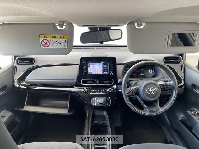 Toyota AQUA 2023-07 8740390-25