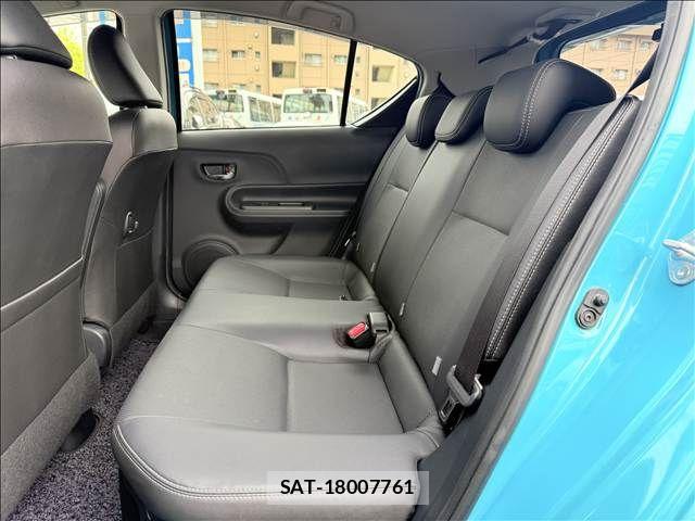 Toyota AQUA 2017-07 8740405-9