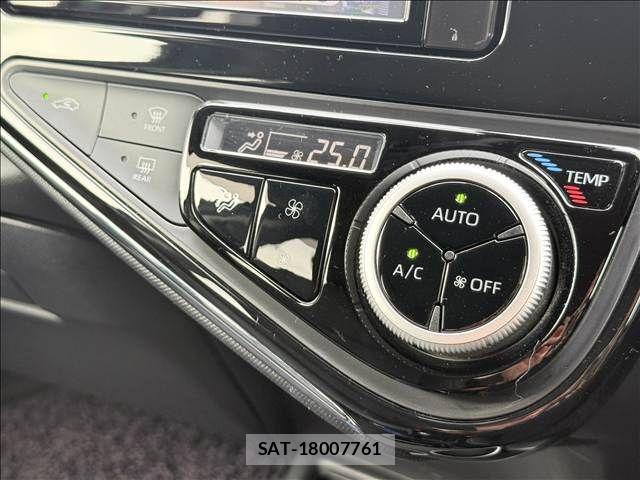 Toyota AQUA 2017-07 8740405-12