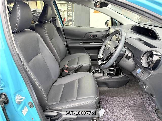 Toyota AQUA 2017-07 8740405-8