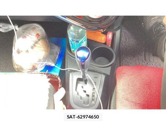 Toyota AQUA 2019-01 8740415-6