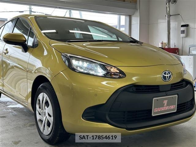 Toyota AQUA 2024-09 8740388-11