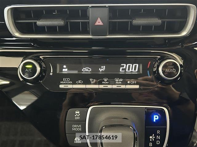 Toyota AQUA 2024-09 8740388-19