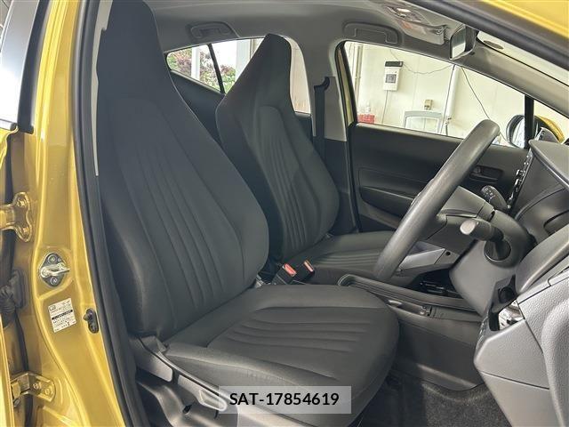 Toyota AQUA 2024-09 8740388-22