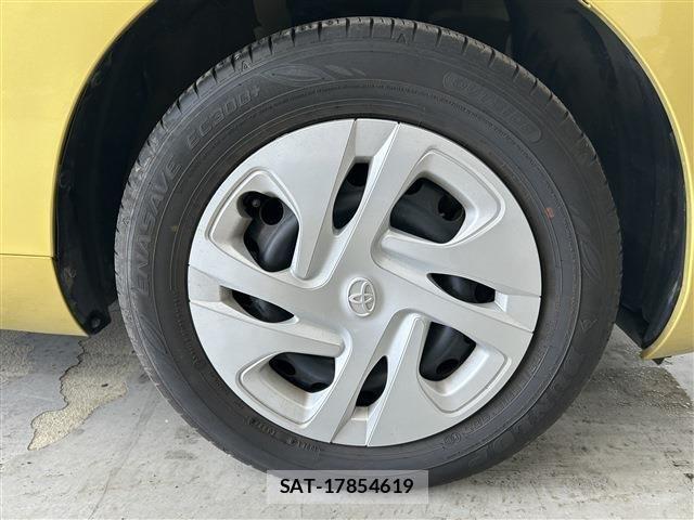 Toyota AQUA 2024-09 8740388-8
