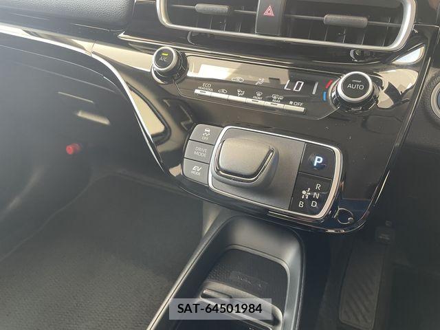 Toyota AQUA 2023-07 8740391-12