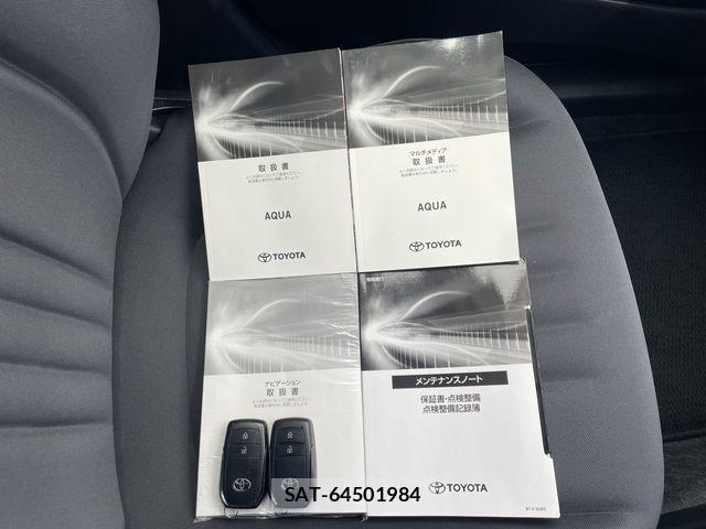 Toyota AQUA 2023-07 8740391-28
