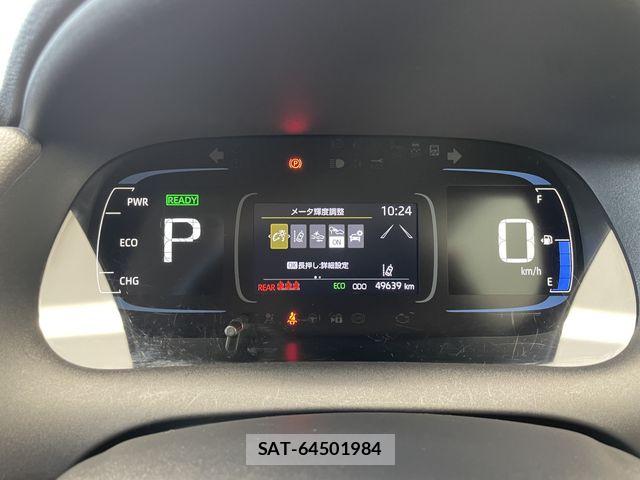 Toyota AQUA 2023-07 8740391-6
