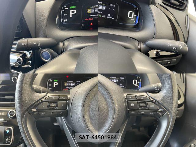 Toyota AQUA 2023-07 8740391-8