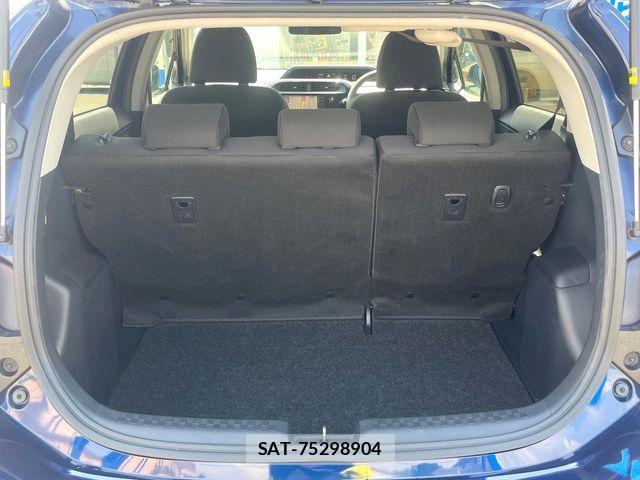 Toyota AQUA 2018-12 8740403-9