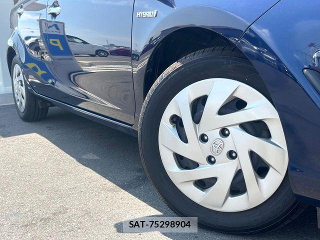 Toyota AQUA 2018-12 8740403-11