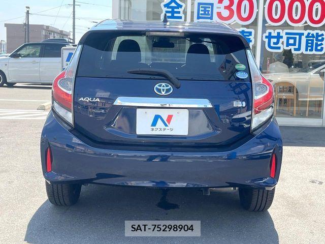 Toyota AQUA 2018-12 8740403-13