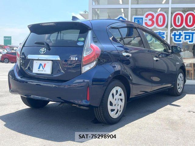 Toyota AQUA 2018-12 8740403-14