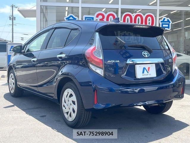 Toyota AQUA 2018-12 8740403-15