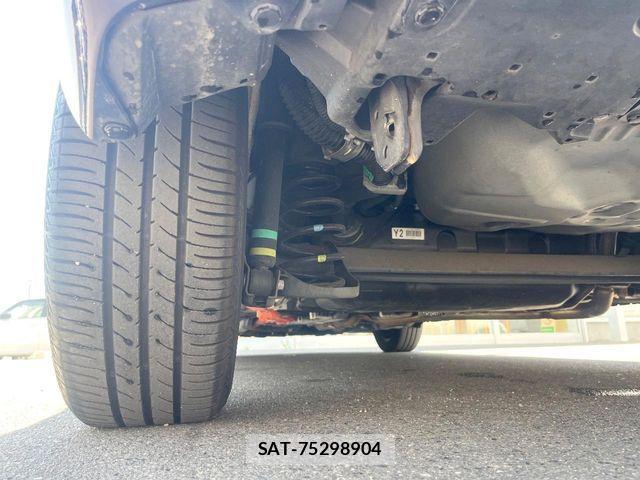 Toyota AQUA 2018-12 8740403-18