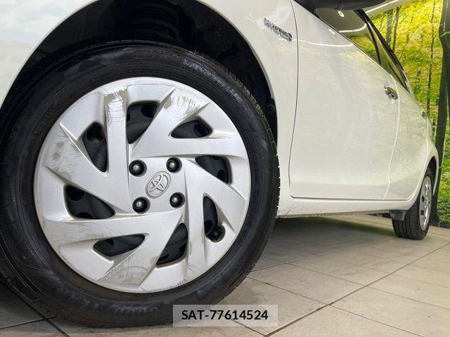 Toyota AQUA 2018-11 8740397-12