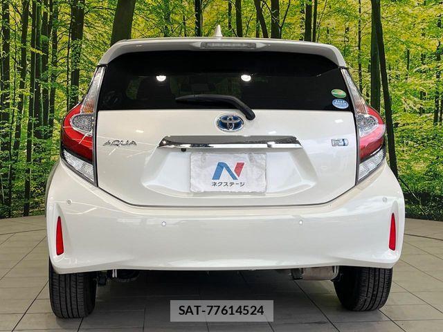 Toyota AQUA 2018-11 8740397-14
