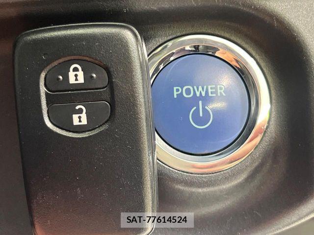 Toyota AQUA 2018-11 8740397-5