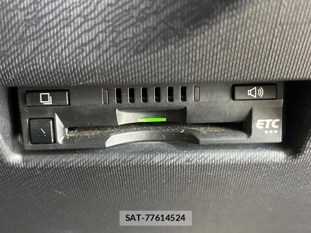 Toyota AQUA 2018-11 8740397-6