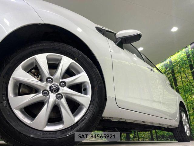 Toyota AQUA 2024-10 8740384-13