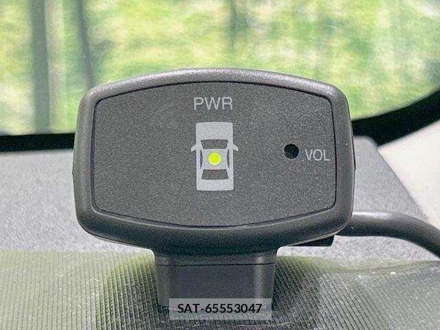 Toyota AQUA 2017-11 8779468-4
