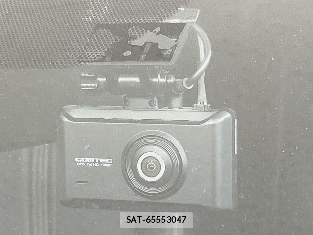 Toyota AQUA 2017-11 8779468-5