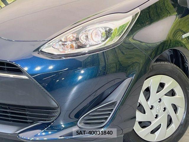 Toyota AQUA 2017-06 8779471-11