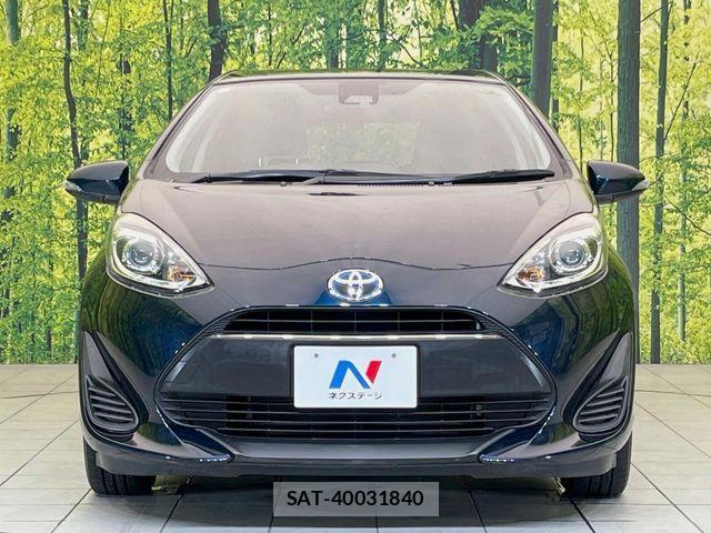 Toyota AQUA 2017-06 8779471-13