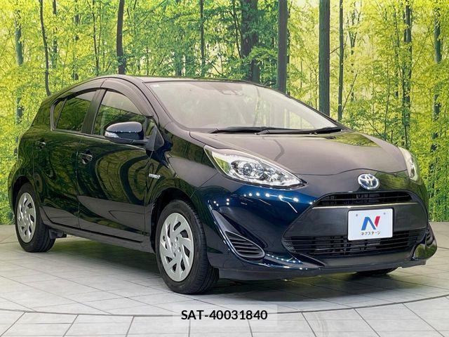 Toyota AQUA 2017-06 8779471-15
