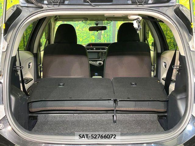 Toyota AQUA 2013-11 8779494-9