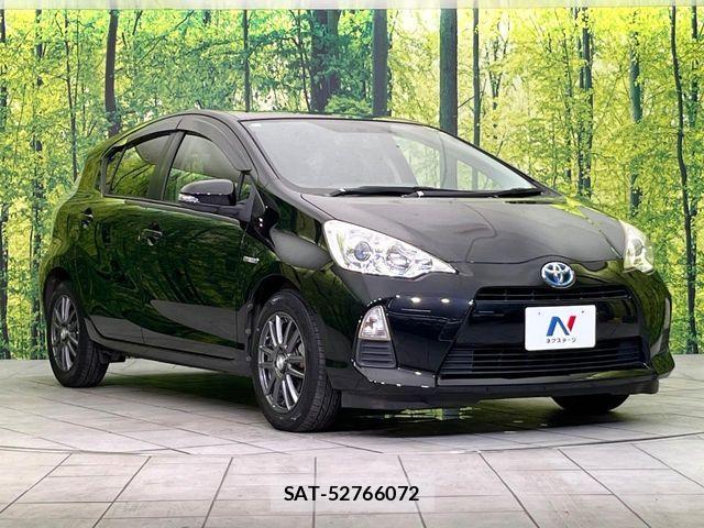Toyota AQUA 2013-11 8779494-14