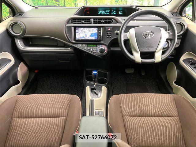 Toyota AQUA 2013-11 8779494-1