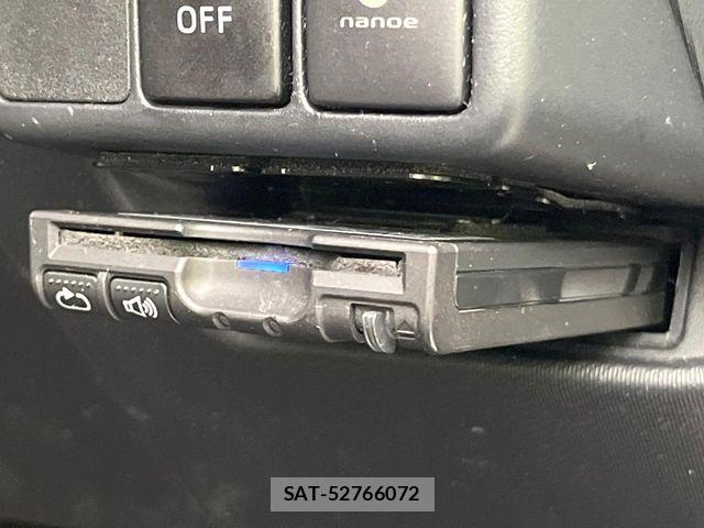 Toyota AQUA 2013-11 8779494-5