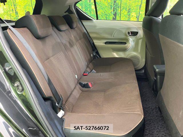 Toyota AQUA 2013-11 8779494-8