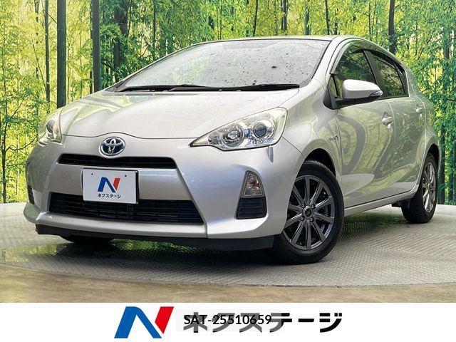 Toyota AQUA 2013-09 8779488-0