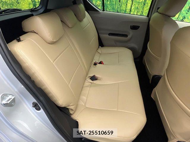 Toyota AQUA 2013-09 8779488-8