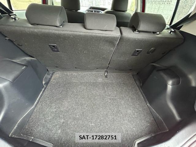 Toyota AQUA 2015-12 8779506-11