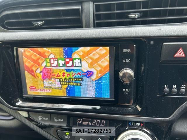 Toyota AQUA 2015-12 8779506-23