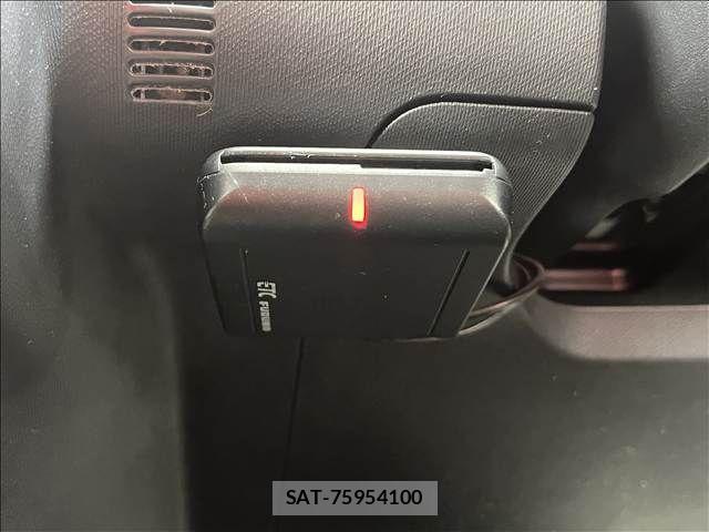 Toyota AQUA 2013-08 8779478-22
