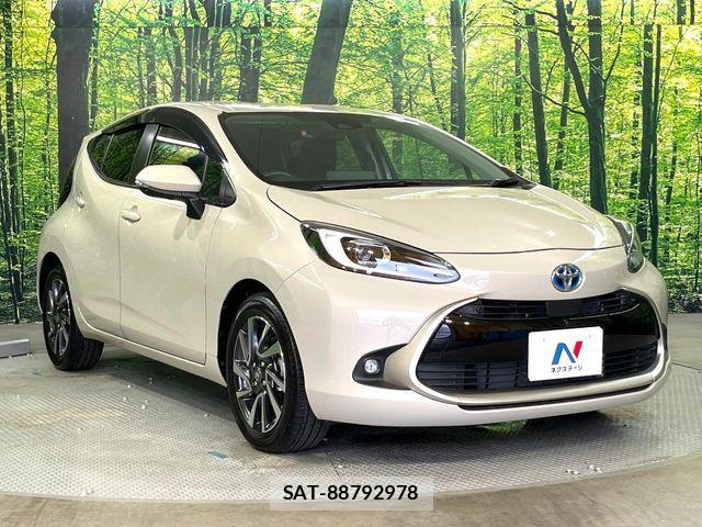 Toyota AQUA 2023-02 8779457-14