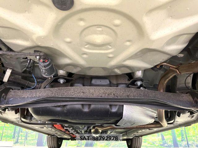 Toyota AQUA 2023-02 8779457-17