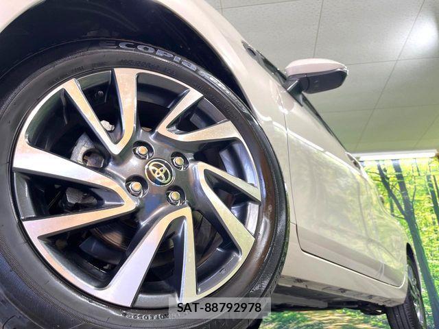 Toyota AQUA 2023-02 8779457-7