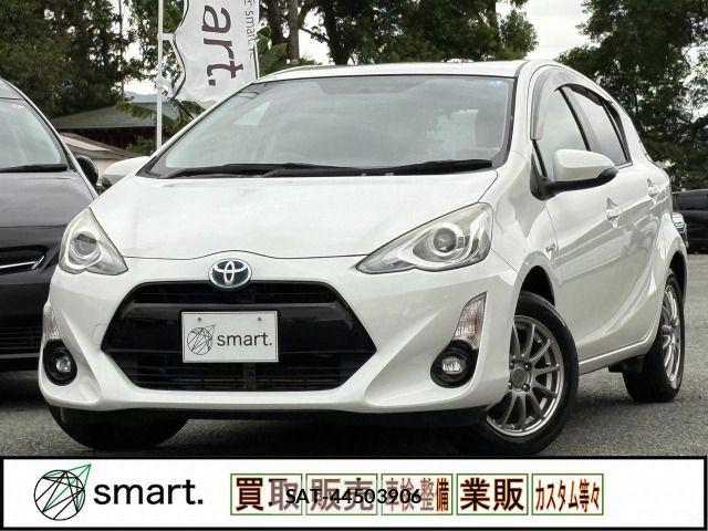 Toyota AQUA 2015-01 8779495-0