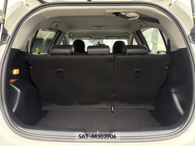 Toyota AQUA 2015-01 8779495-15